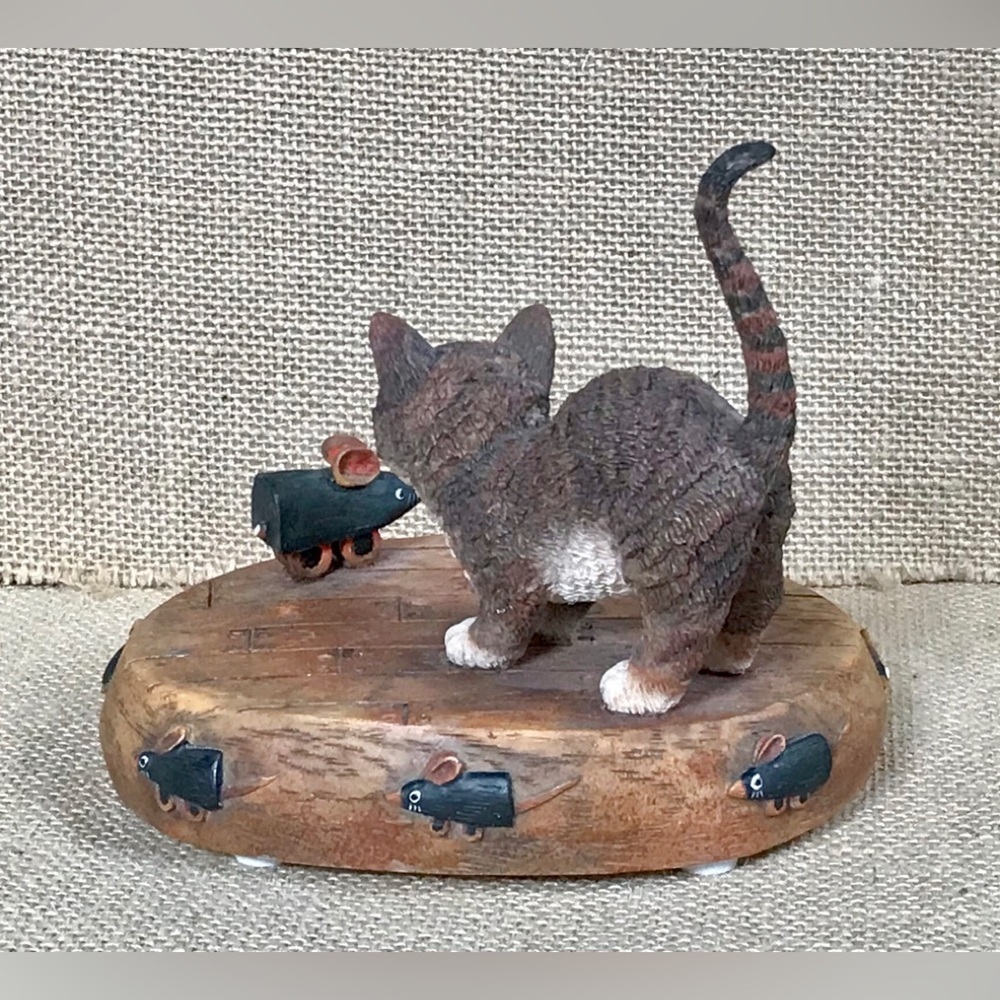 Vintage Curious Cats Danny And Arnold Music Box Kitten Mouse Chase Cute AS IS - Picture 4 of 9